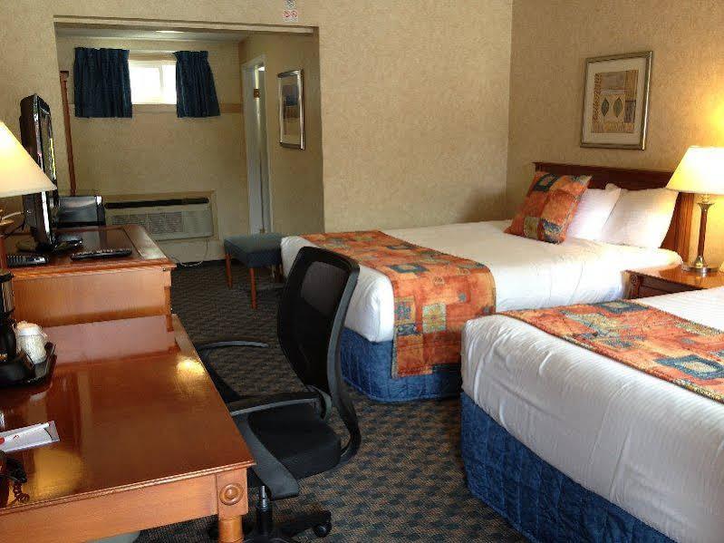 North Vancouver Hotel מראה חיצוני תמונה
