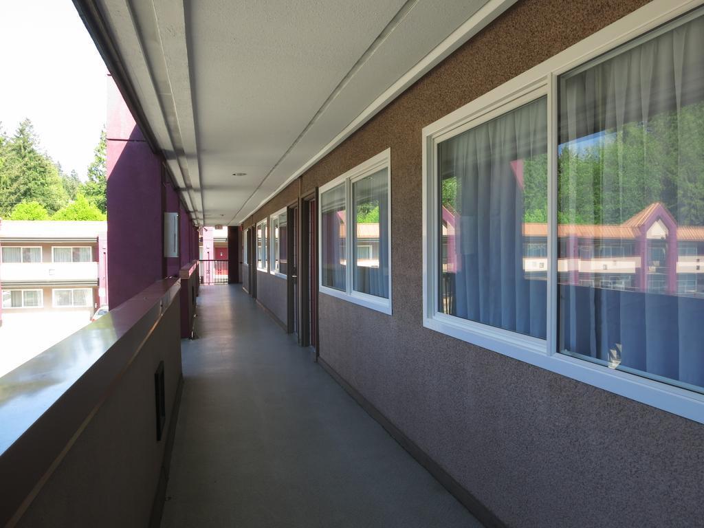 North Vancouver Hotel מראה חיצוני תמונה