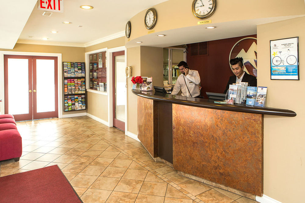 North Vancouver Hotel מראה חיצוני תמונה
