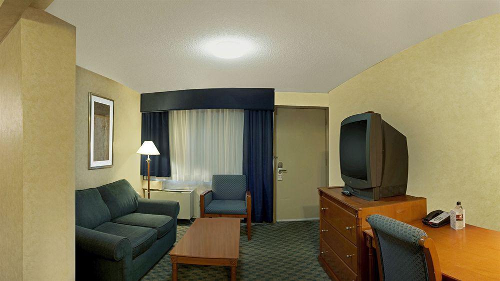 North Vancouver Hotel מראה חיצוני תמונה